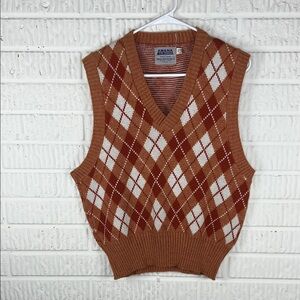 Amiana Women's V-Neck Argyle Sweater Vest - Brown and White